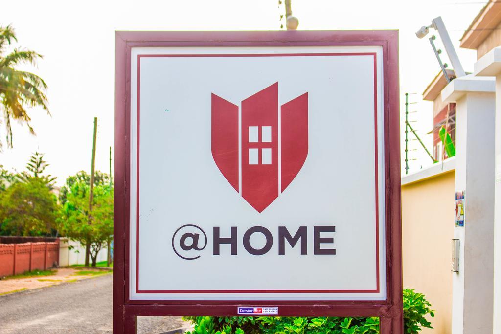 @Home Boutique B&B Hostel And Suite Acra Exterior foto